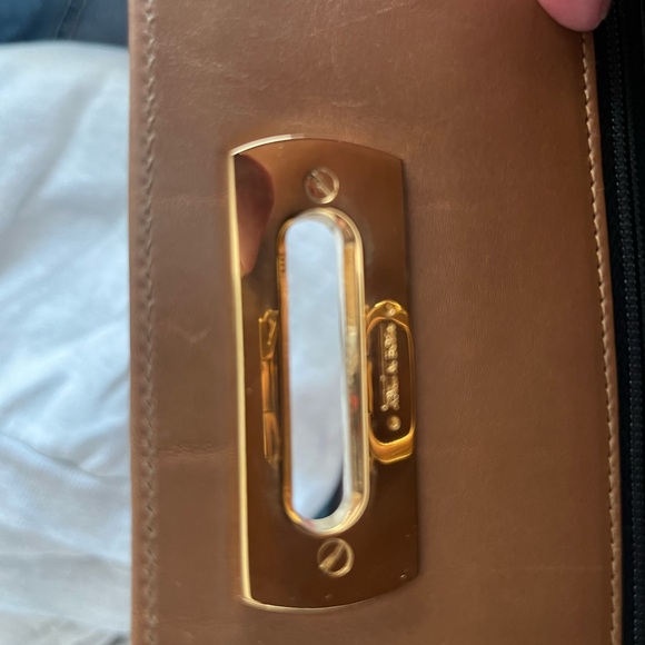 Vintage Ferragamo Tan shoulder bag or clutch - Picture 10 of 16